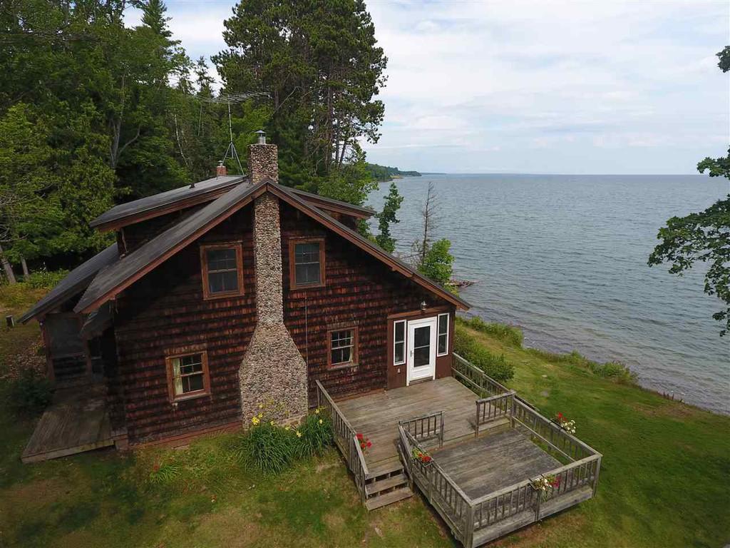 C 1909 Lake Superior Beach House For Sale On Almost 9 Acres 398 000   14843ww 