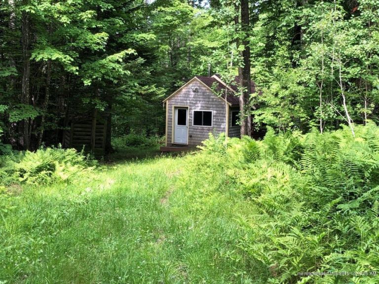 prefab log cabins maine