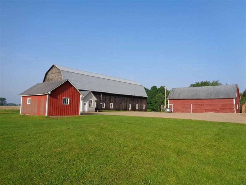 c.1930 Hobby Farm w/ Barn, Outbuildings on 10 Acres in Medford WI