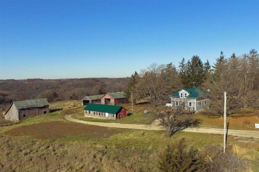 c.1931 Farmhouse For Sale w/Barn, Outbuildings on 5.37 Acres in Wadena