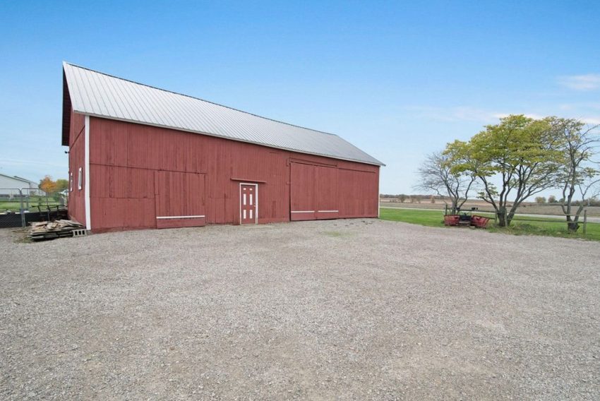 c.1900 Farm For Sale With Barn/Outbuildings/Pasture on 24.68 Acres in