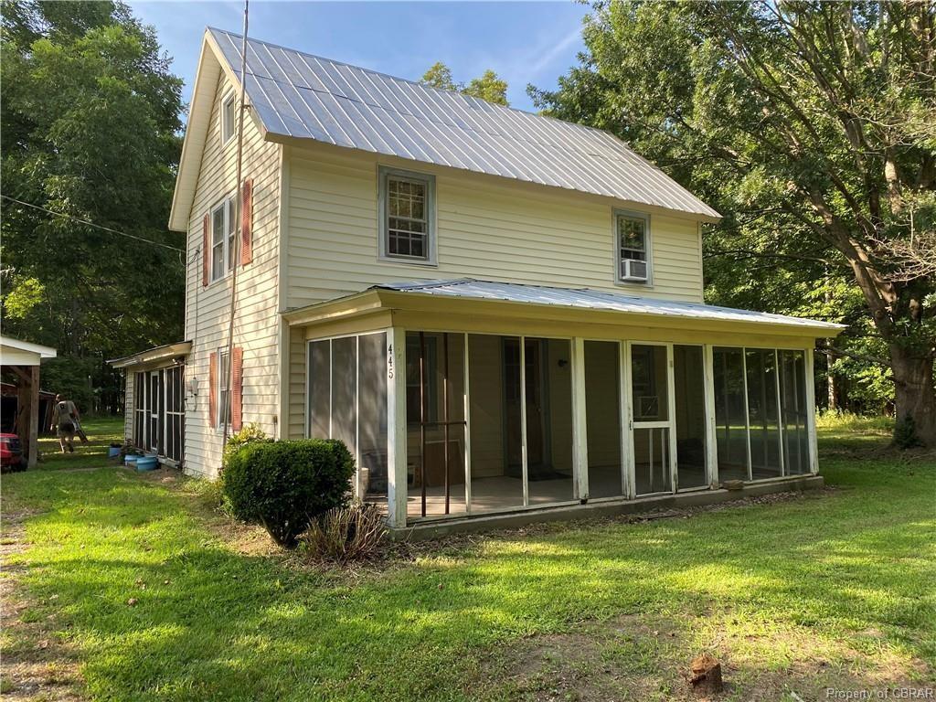 c.1920 Fixer Upper Farm House For Sale on 4 Private Acres Walk to Beach