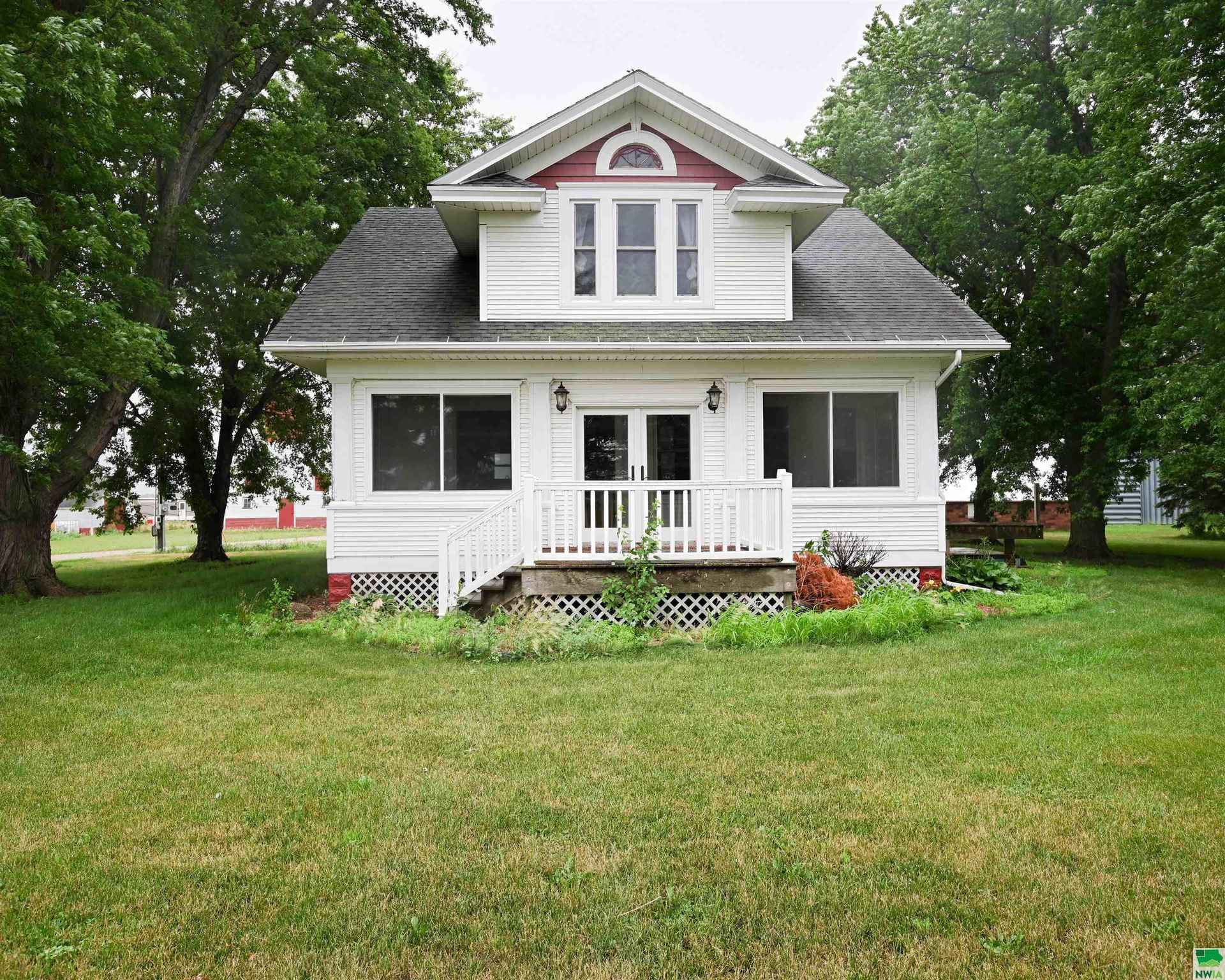 Circa 1918 Hobby Farm For Sale W/Garages/Barn And Outbuildings on 3.5