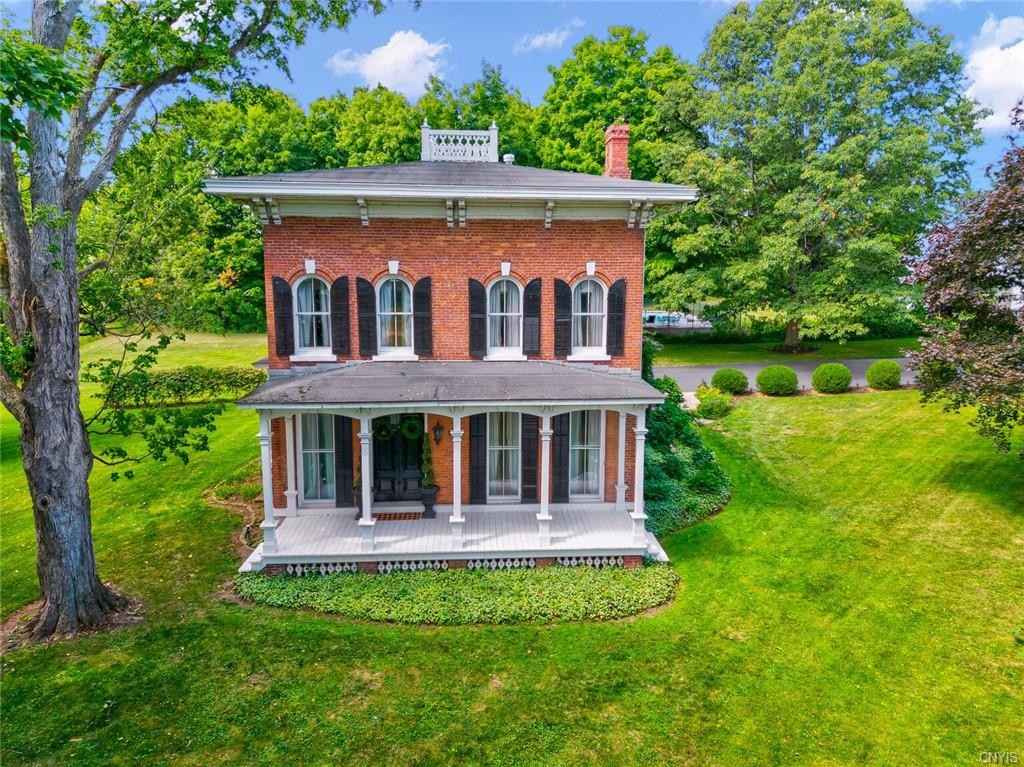 circa-1870-historic-brick-italianate-farmhouse-for-sale-w-barns-and