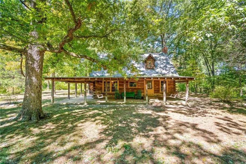 Circa 1923 Log Cabin For Sale W/Barn/Outbuildings And Pond on 13 Acres