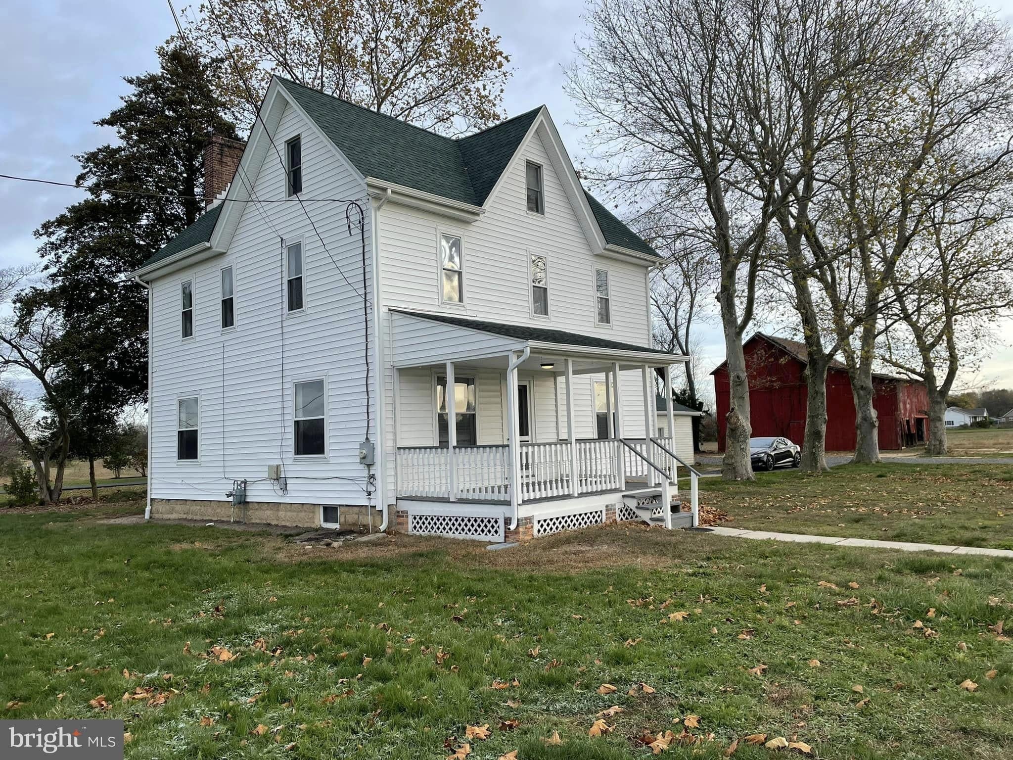 Circa 1910 Farmhouse For Sale W/Garage And Barn on 3 Acres. Bridgeton ...