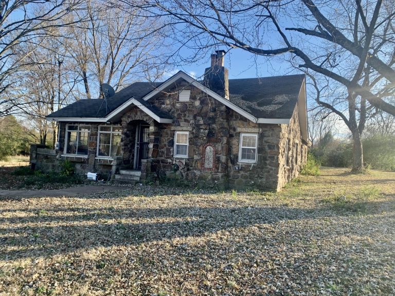 Fixer Upper Stone Farmhouse For Sale W/Pond on 5 Acres. Arkansas