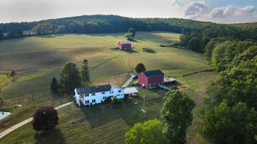 Farmhouse for sale