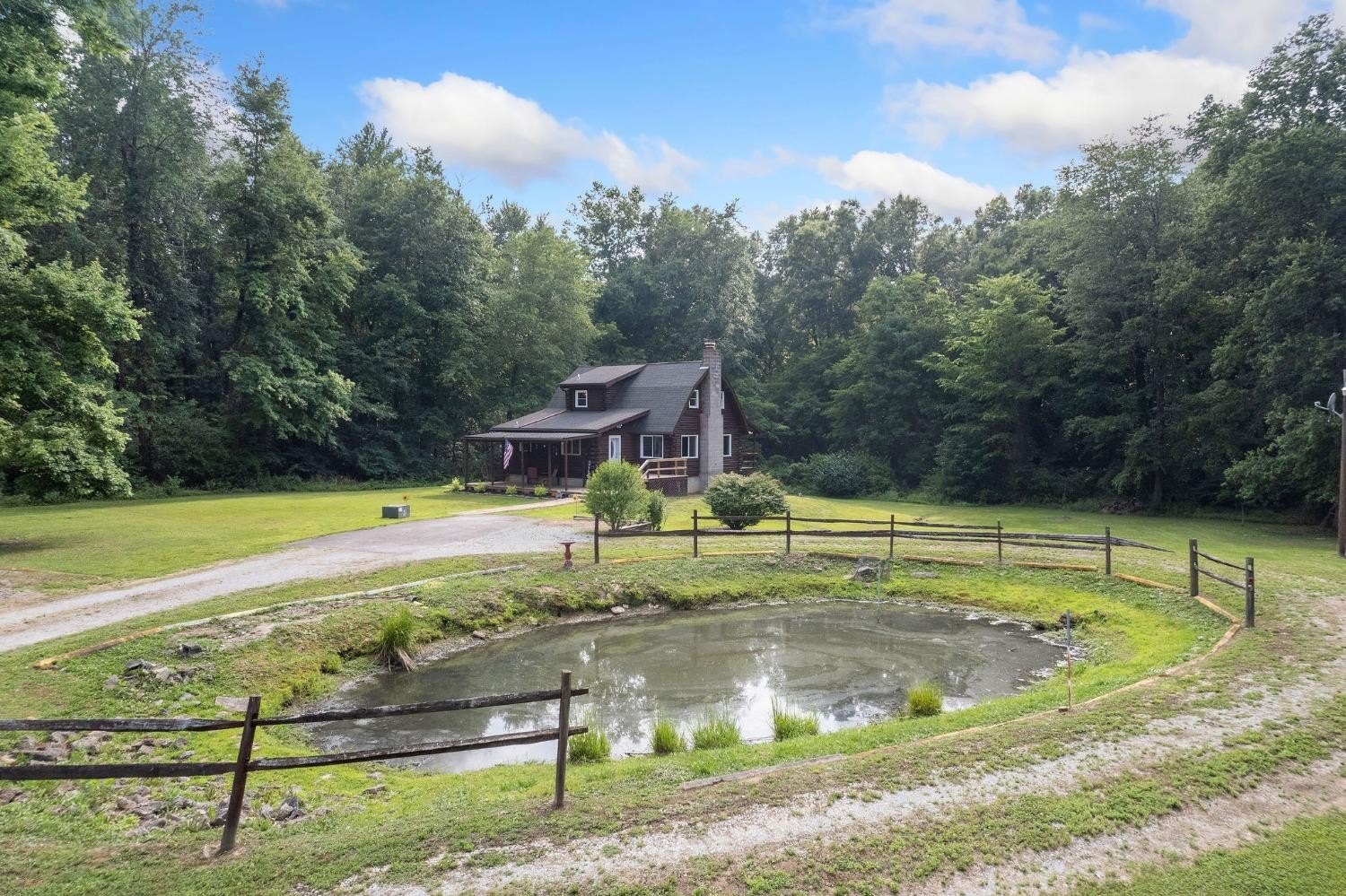 1987 Log Cabin For Sale W/Barn And Pond on 10 Acres Ohio 335,000