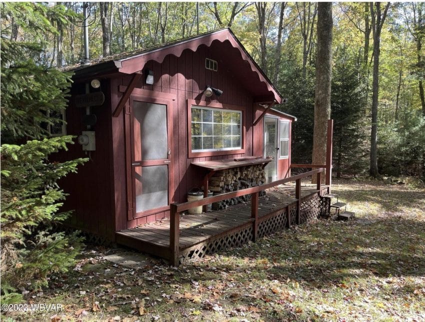 Cozy Cabin For Sale