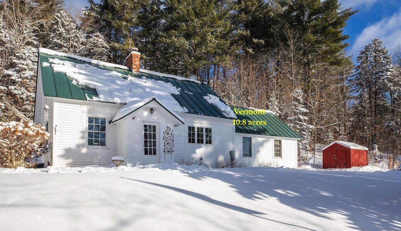 c.1802 Vermont Farmhouse For Sale With 10.8 Acres, Mountain Views ...