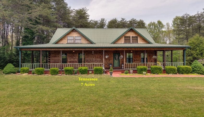 Tennessee log home for sale