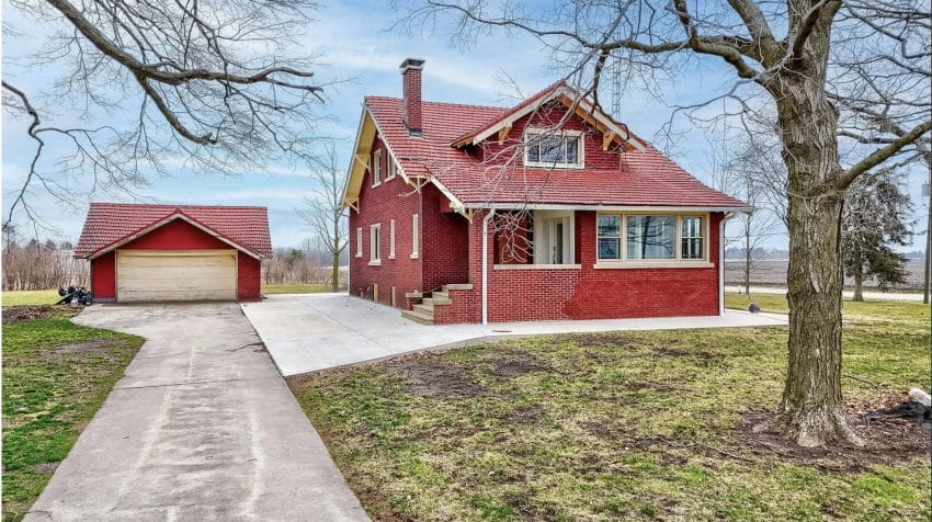 Country Farmhouse For Sale