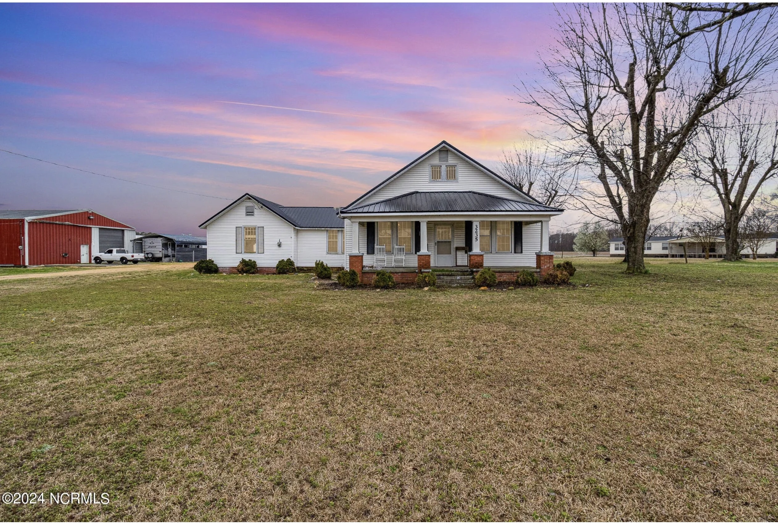 c.1935 Farmhouse For Sale With Outbuildings on 2.3 Acres North Carolina ...