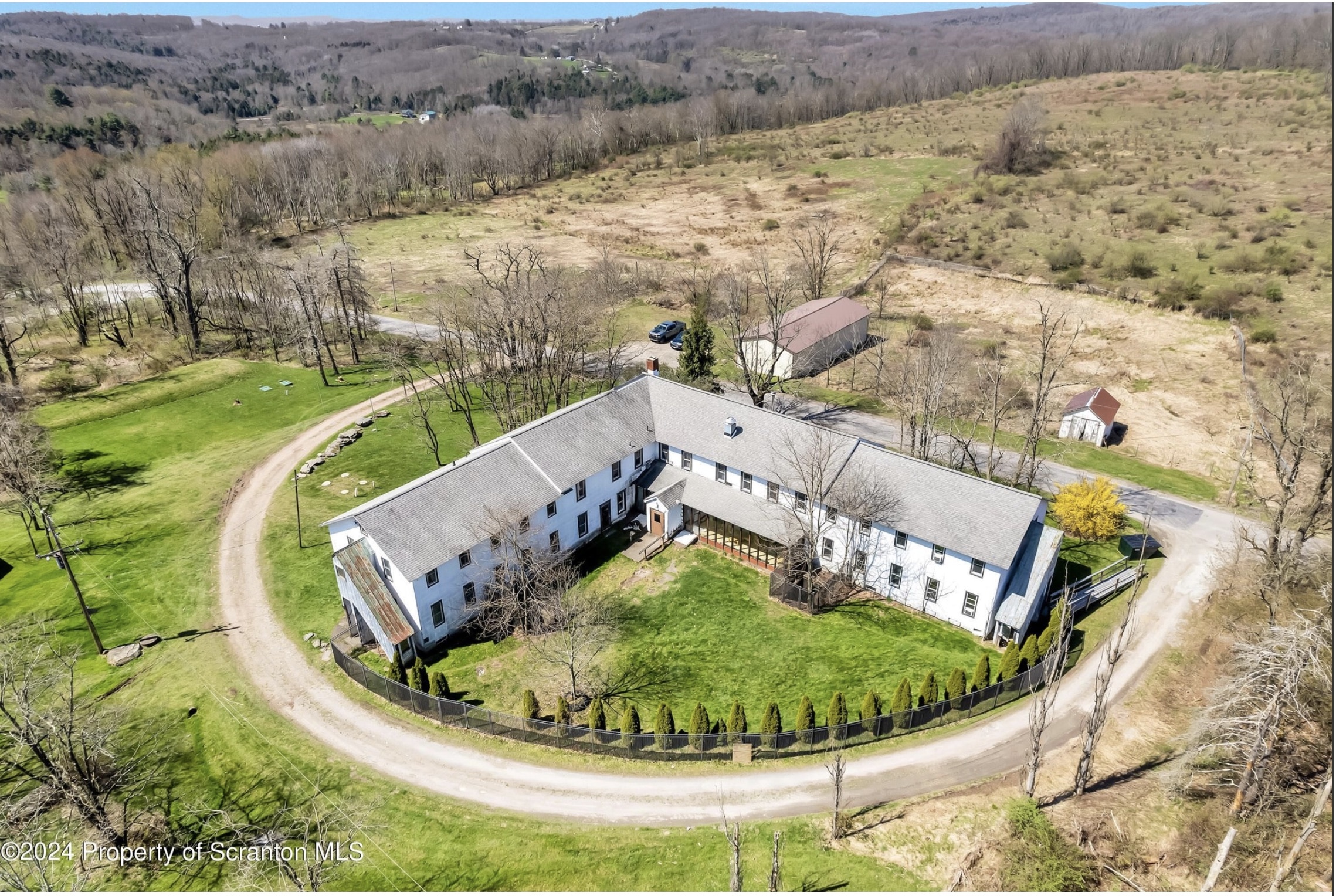 c.1900 Country Manor Home With Outbuildings on 138 Acres Pennsylvania ...