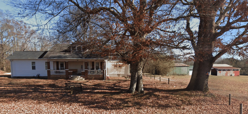 Tennessee mini farm for sale