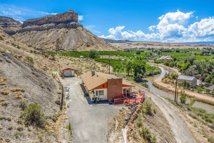 riverfront colorado country home