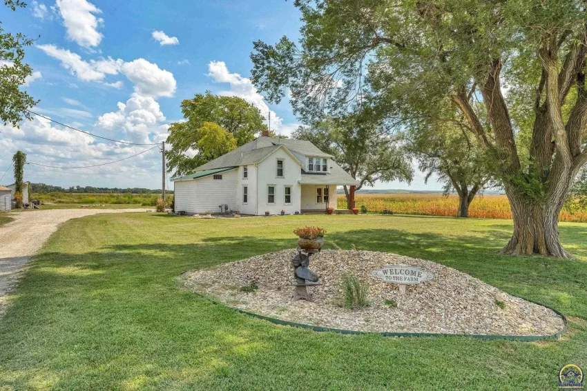 kansas farmhouse for sale