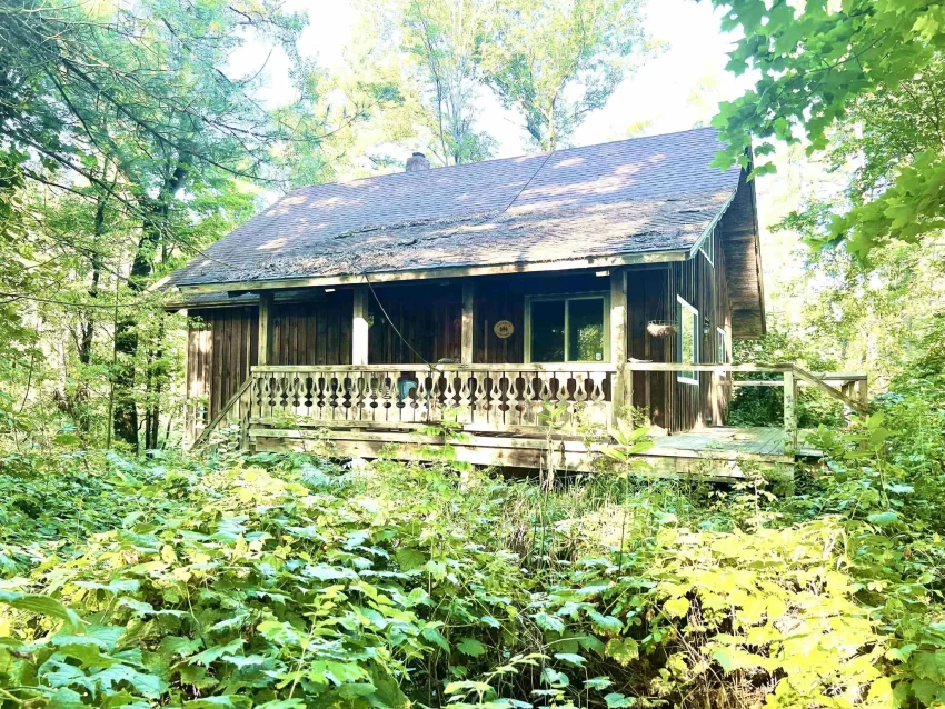 Wisconsin cabin for sale