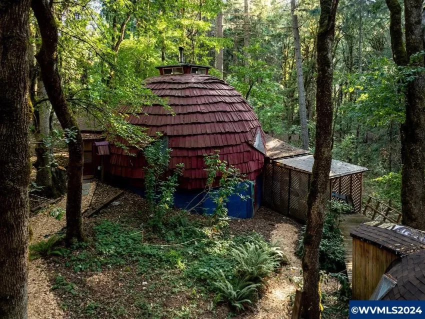 oregon dome home for sale