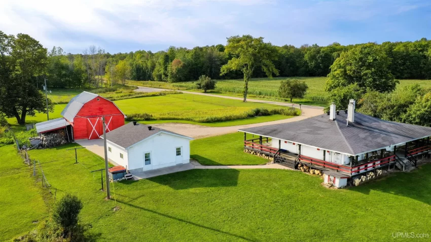 michigan farmhouse for sale