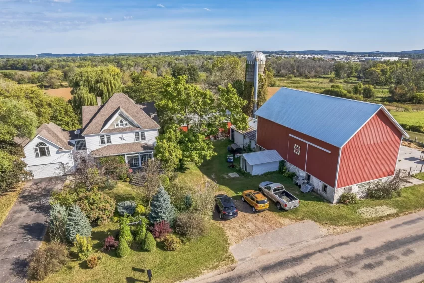 Wisconsin farmhouse for sale