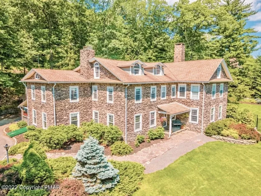 Pennsylvania stone house for sale