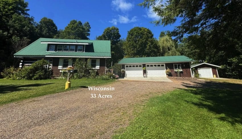 Wisconsin log home for sale