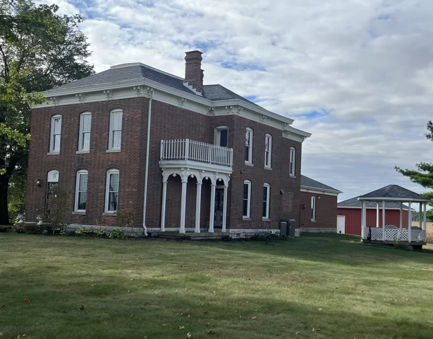 indiana brick Italianate