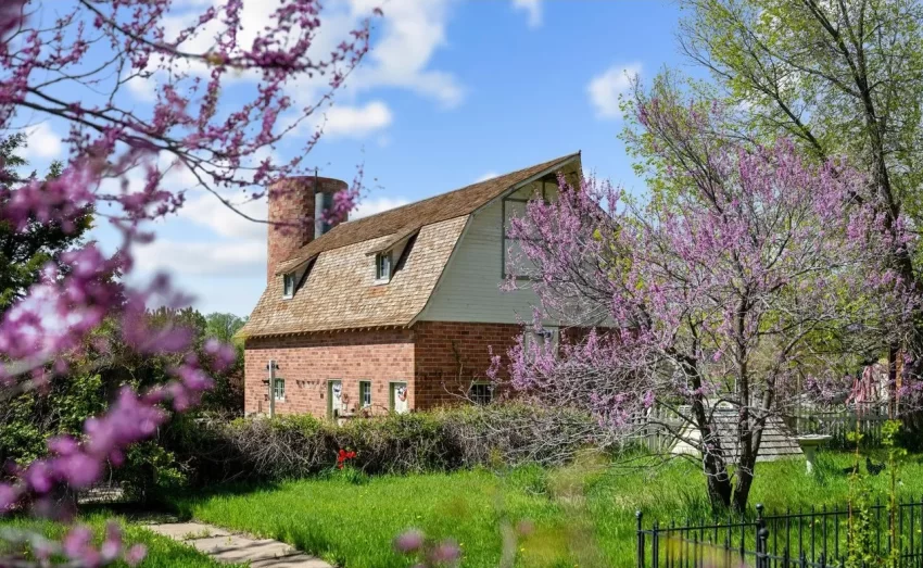 colorado farmhouse for sale