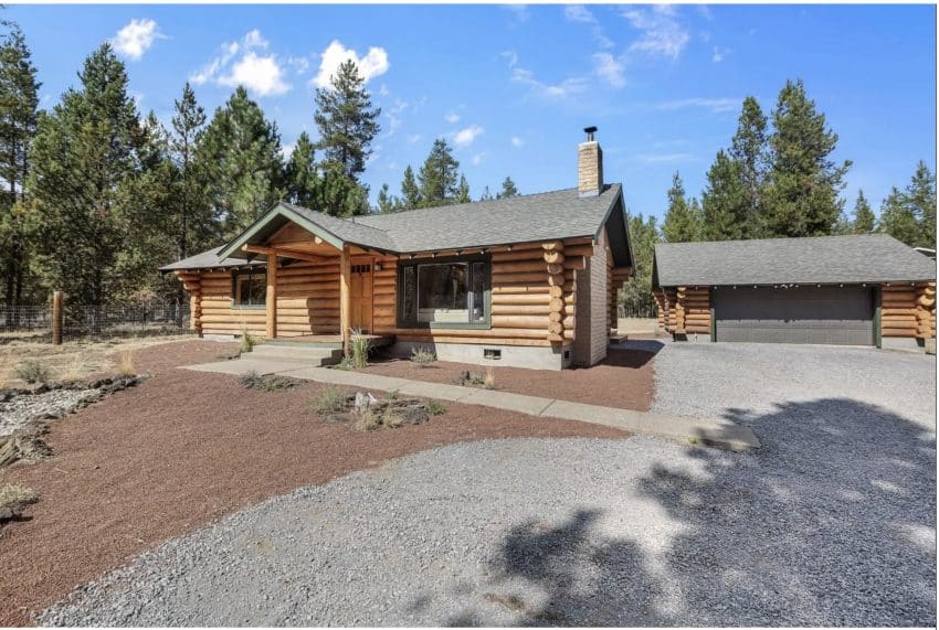 Oregon Log Home For Sale