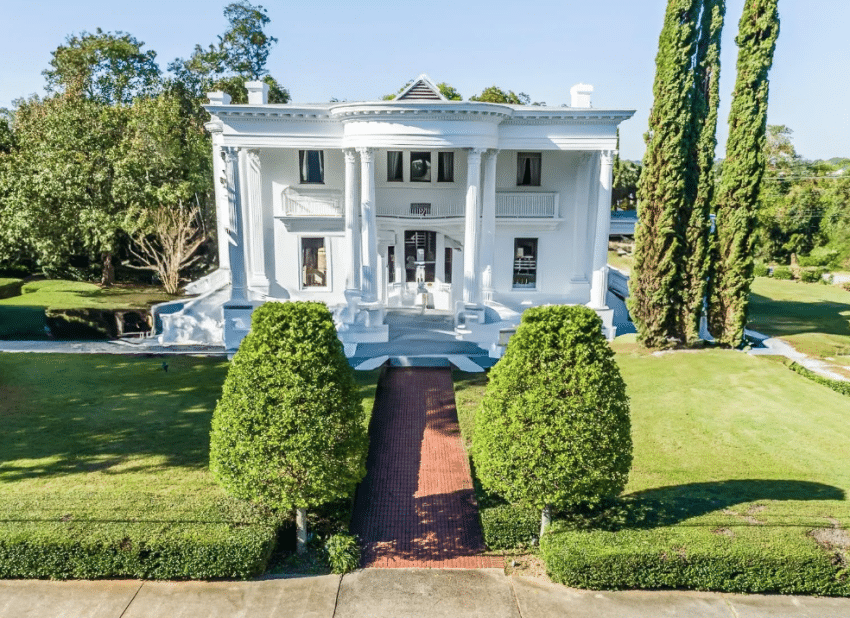 historic Floyd-Carpenter House  fixer upper, fixer upper for sale, fixer upper home, handyman special, old fixer upper, fixer upper home for sale, cheap fixer upper, cheap handyman special, old handyman special 