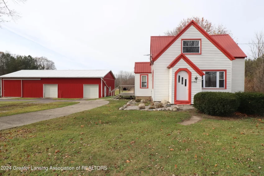 michigan farmhouse for sale