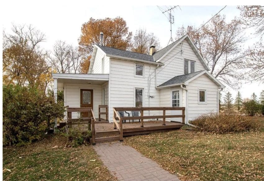 Minnesota Farmhouse For Sale