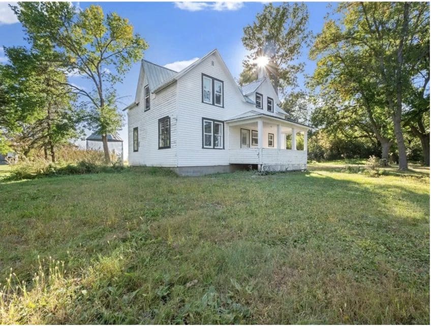 Minnesota Farmhouse For Sale