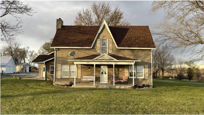 Missouri Farmhouse