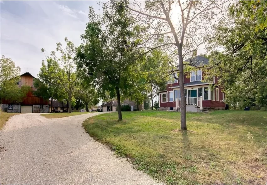 minnesota farmhouse for sale