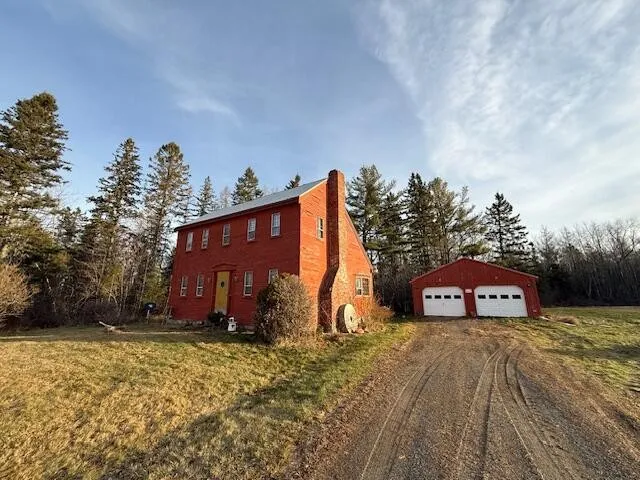 maine saltbox home