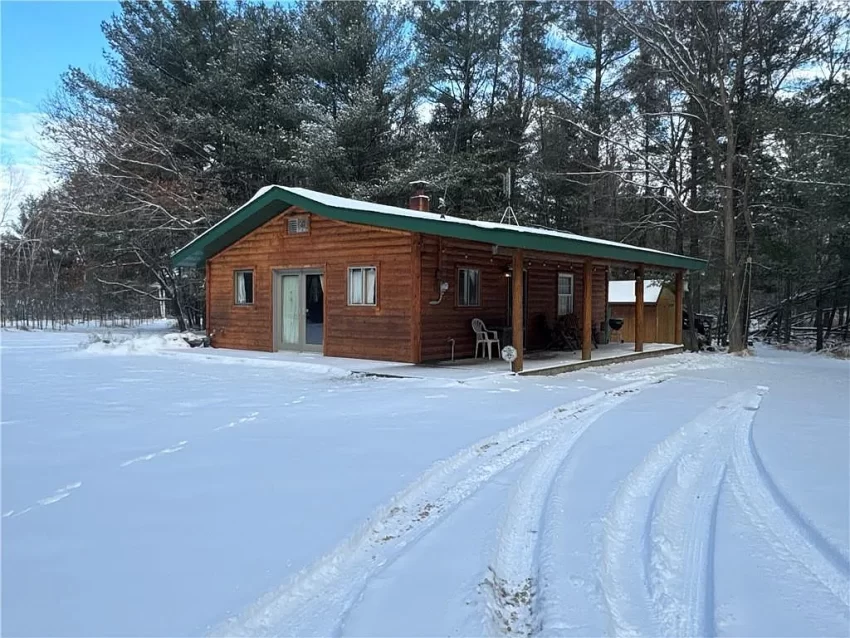 Wisconsin cabin for sale