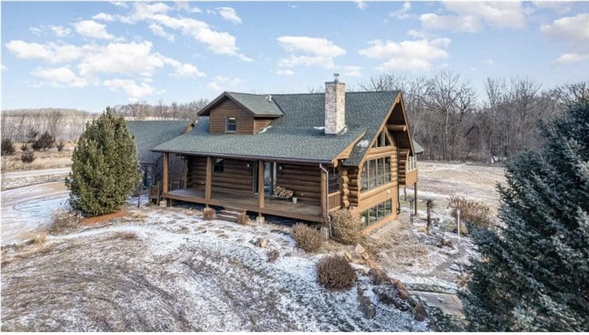 Minnesota Log Home