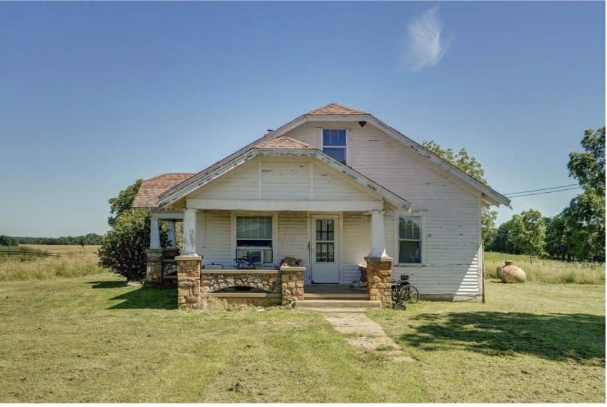 Fixer Upper Missouri Farmhouse