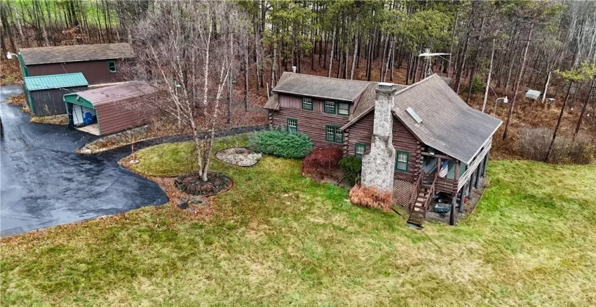 New York log home