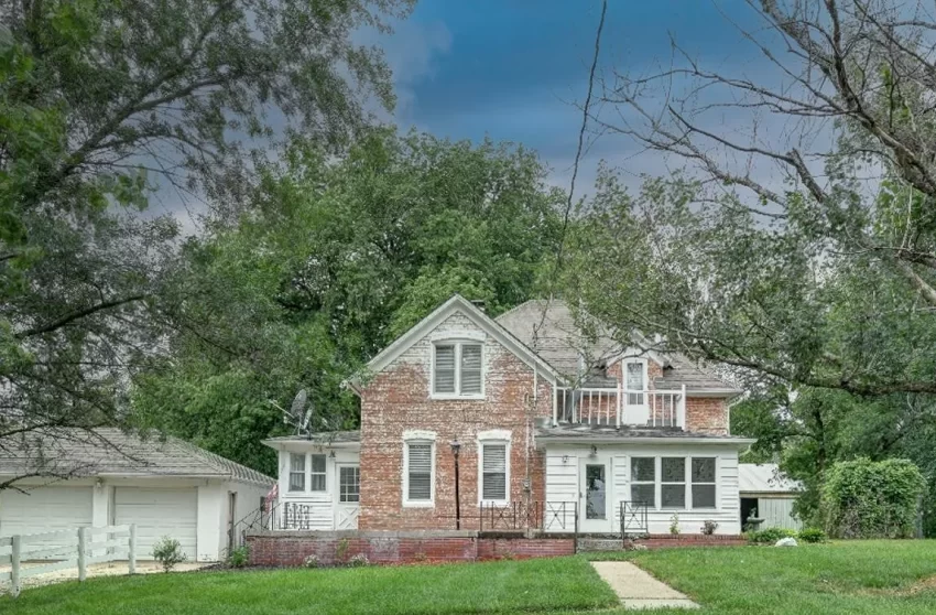 nebraska farmhouse