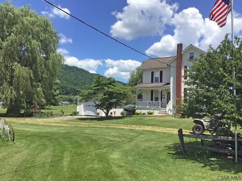 Pennsylvania farmhouse for sale