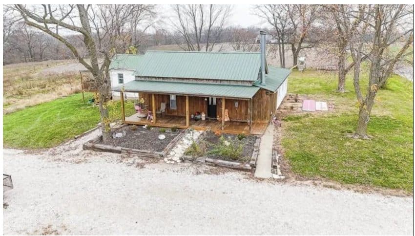 Illinois Country Cabin