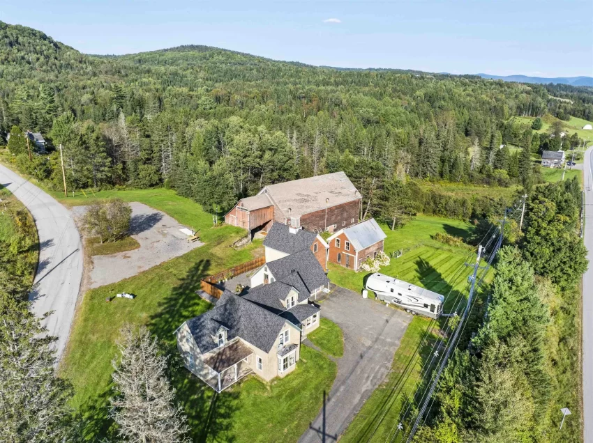 New Hampshire farmhouse for sale