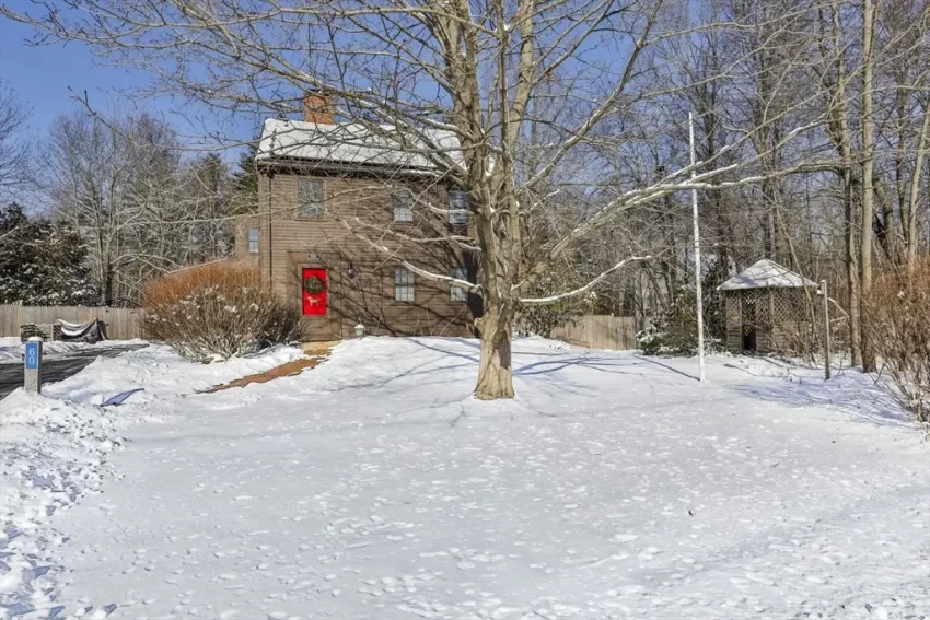 New Hampshire colonial