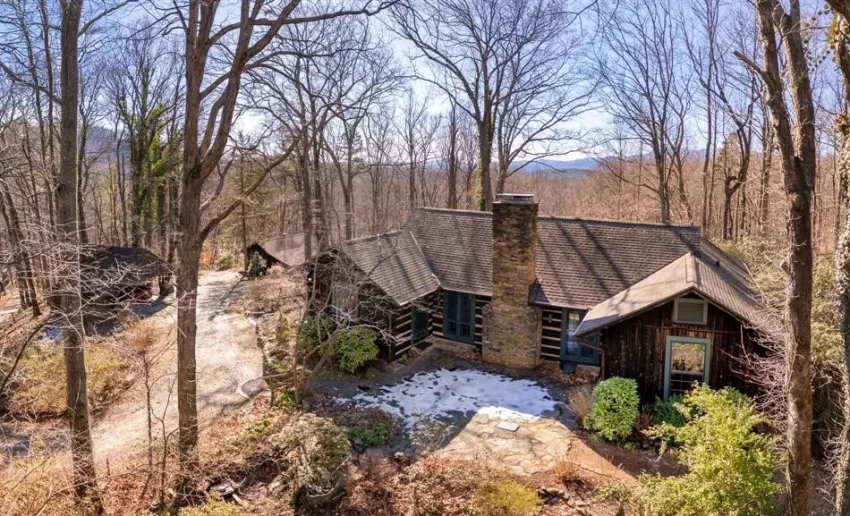 North Carolina log home