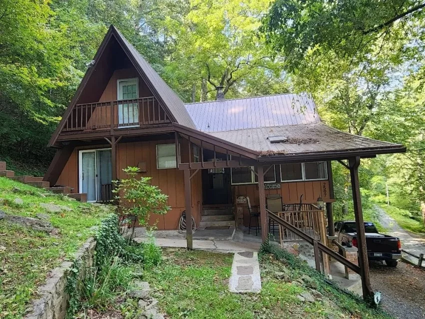 Waterfront West Virginia cabin