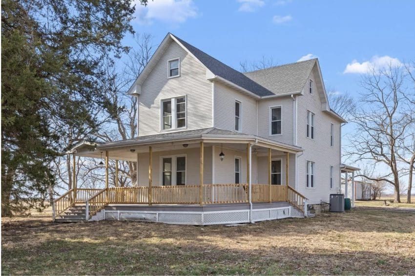 Illinois Farmhouse